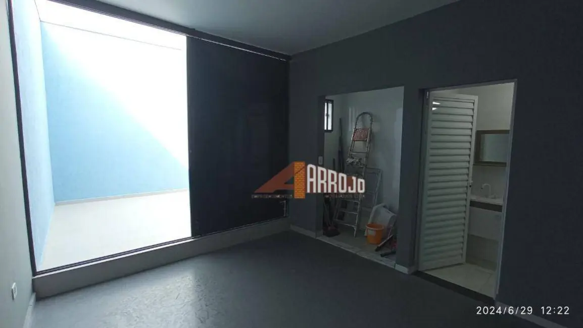 Sala Comercial à venda, 160m2 em Vila Marieta, São Paulo - SP - imagem 4 Foto 4 de Sala Comercial à venda, 160m2 em Vila Marieta, São Paulo - SP