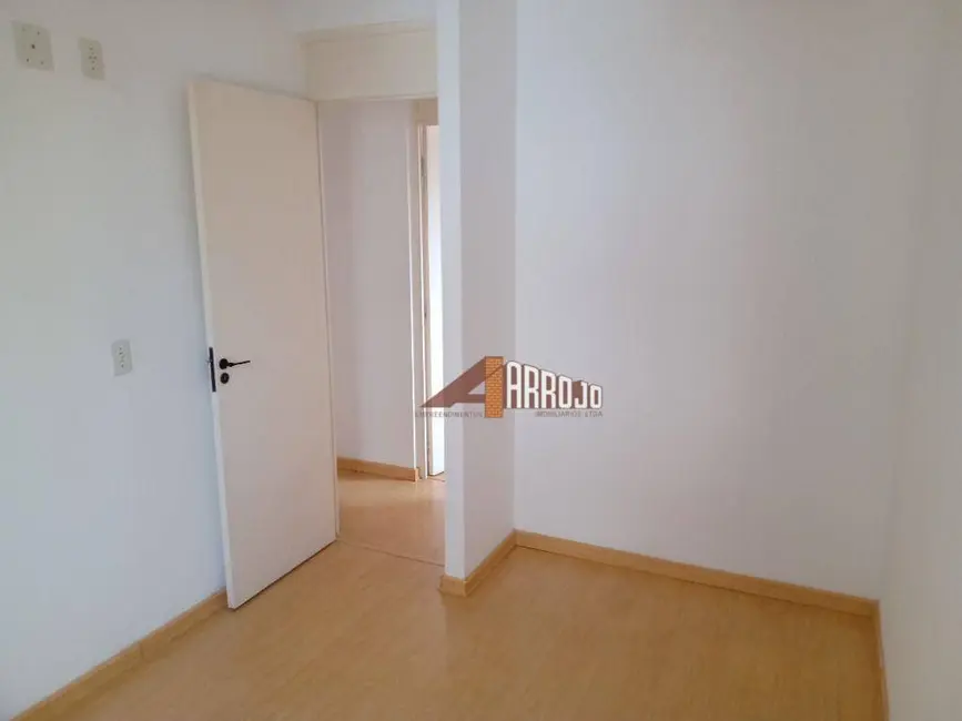 Foto 5 de Apartamento com 3 quartos para alugar, 92m2 em Vila Araguaia, São Paulo - SP