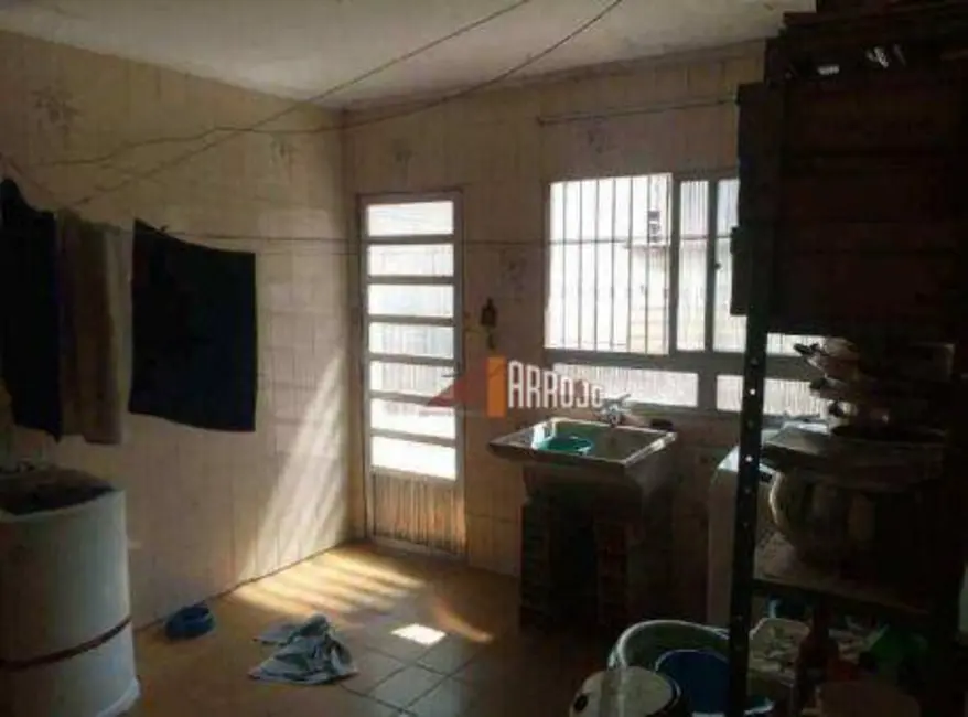 Sobrado com 2 quartos à venda, 300m2 em Vila União (Zona Leste), São Paulo - SP - imagem 5 Foto 5 de Sobrado com 2 quartos à venda, 300m2 em Vila União (Zona Leste), São Paulo - SP