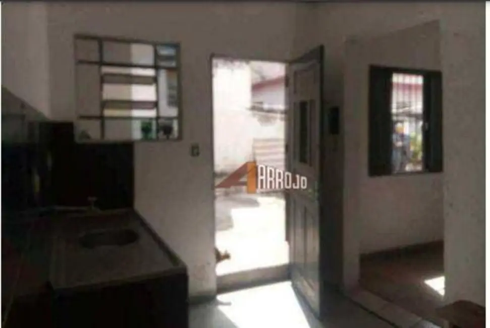 Sobrado com 2 quartos à venda, 300m2 em Vila União (Zona Leste), São Paulo - SP - imagem 6 Foto 6 de Sobrado com 2 quartos à venda, 300m2 em Vila União (Zona Leste), São Paulo - SP