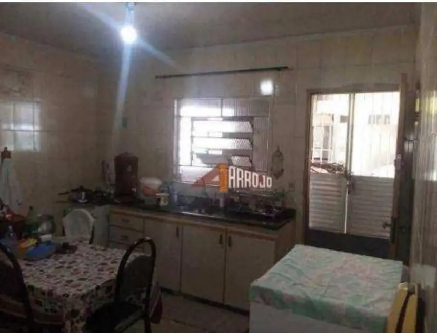 Sobrado com 2 quartos à venda, 300m2 em Vila União (Zona Leste), São Paulo - SP - imagem 4 Foto 4 de Sobrado com 2 quartos à venda, 300m2 em Vila União (Zona Leste), São Paulo - SP