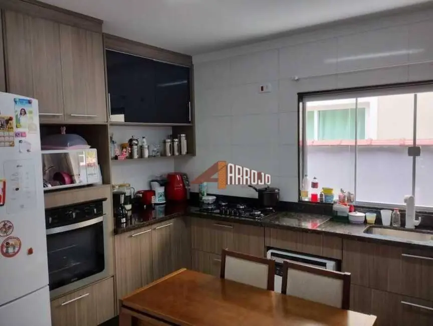 Foto 5 de Casa com 4 quartos à venda, 214m2 em Vila Granada, São Paulo - SP