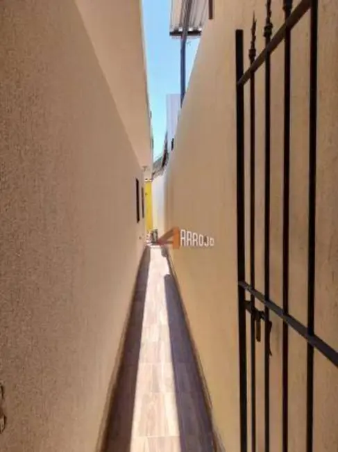 Foto 7 de Casa com 3 quartos à venda, 500m2 em Jardim Pinheirinho, Itaquaquecetuba - SP