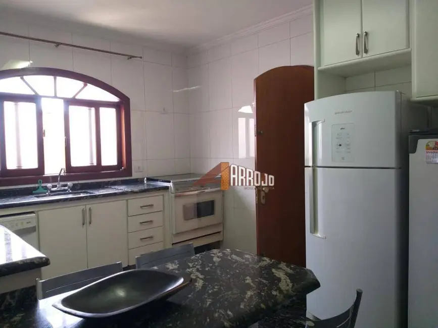 Foto 5 de Casa com 3 quartos à venda, 240m2 em Vila São Geraldo, São Paulo - SP