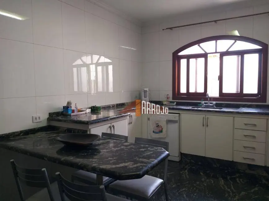 Foto 6 de Casa com 3 quartos à venda, 240m2 em Vila São Geraldo, São Paulo - SP