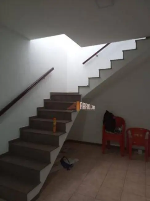 Foto 8 de Sobrado com 4 quartos à venda, 130m2 em Vila Londrina, São Paulo - SP