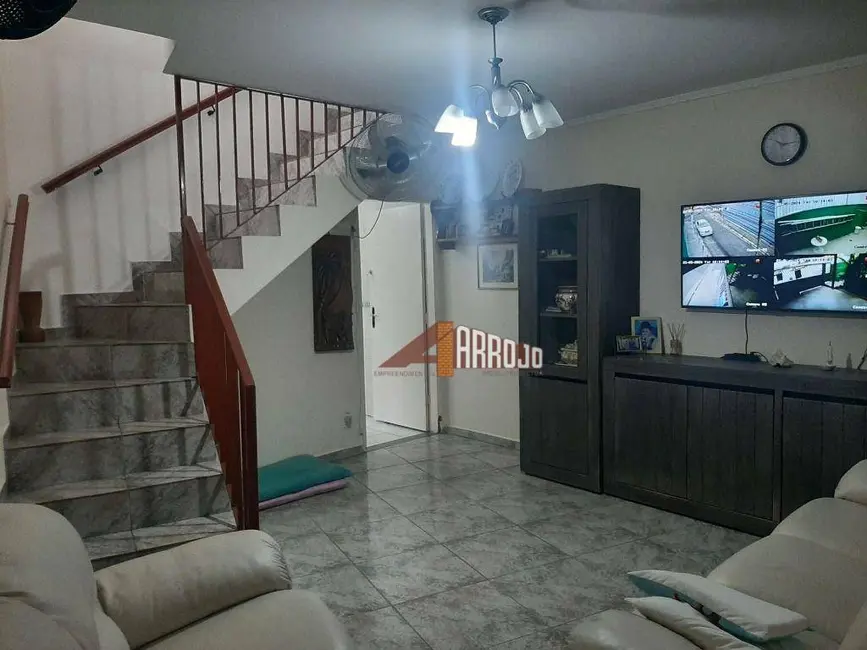 Foto 1 de Sobrado com 3 quartos à venda, 113m2 em Vila Pierina, São Paulo - SP