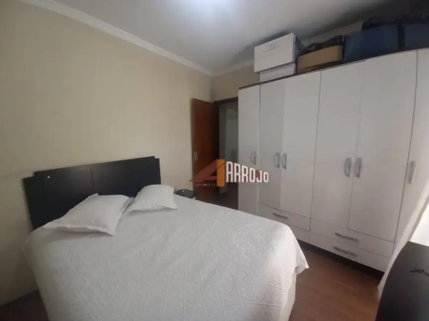Sobrado com 4 quartos à venda, 120m2 em Vila Granada, São Paulo - SP - imagem 6 Foto 6 de Sobrado com 4 quartos à venda, 120m2 em Vila Granada, São Paulo - SP