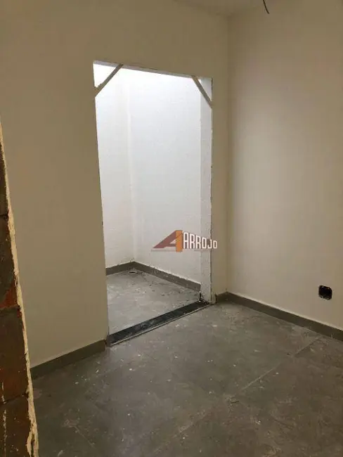 Kitnet com 2 quartos à venda, 40m2 em Vila Aricanduva, São Paulo - SP - imagem 4 Foto 4 de Kitnet com 2 quartos à venda, 40m2 em Vila Aricanduva, São Paulo - SP