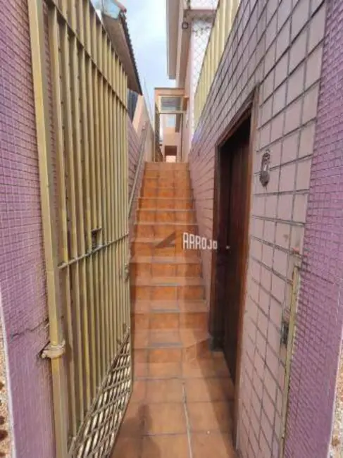 Foto 2 de Sobrado com 3 quartos à venda, 135m2 em Vila São Geraldo, São Paulo - SP