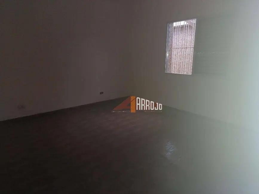 Casa com 3 quartos à venda, 300m2 em Jardim Lisboa, São Paulo - SP - imagem 8 Foto 8 de Casa com 3 quartos à venda, 300m2 em Jardim Lisboa, São Paulo - SP