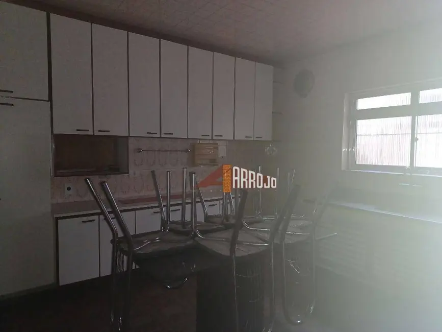 Casa com 3 quartos à venda, 300m2 em Jardim Lisboa, São Paulo - SP - imagem 5 Foto 5 de Casa com 3 quartos à venda, 300m2 em Jardim Lisboa, São Paulo - SP