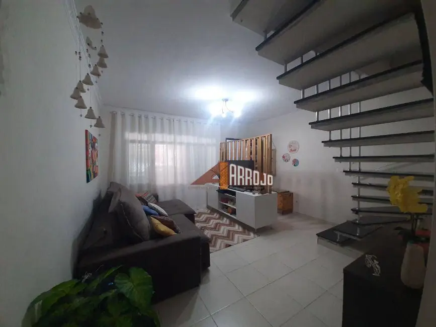 Sobrado com 2 quartos à venda, 127m2 em Jardim Penha, São Paulo - SP - imagem 3 Foto 3 de Sobrado com 2 quartos à venda, 127m2 em Jardim Penha, São Paulo - SP