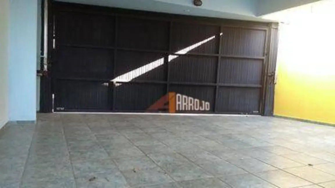 Sobrado com 3 quartos à venda, 250m2 em Cidade Patriarca, São Paulo - SP - imagem 8 Foto 8 de Sobrado com 3 quartos à venda, 250m2 em Cidade Patriarca, São Paulo - SP