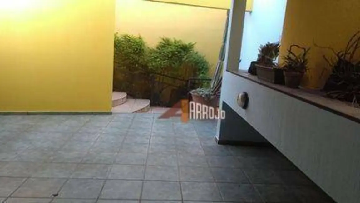 Sobrado com 3 quartos à venda, 250m2 em Cidade Patriarca, São Paulo - SP - imagem 3 Foto 3 de Sobrado com 3 quartos à venda, 250m2 em Cidade Patriarca, São Paulo - SP