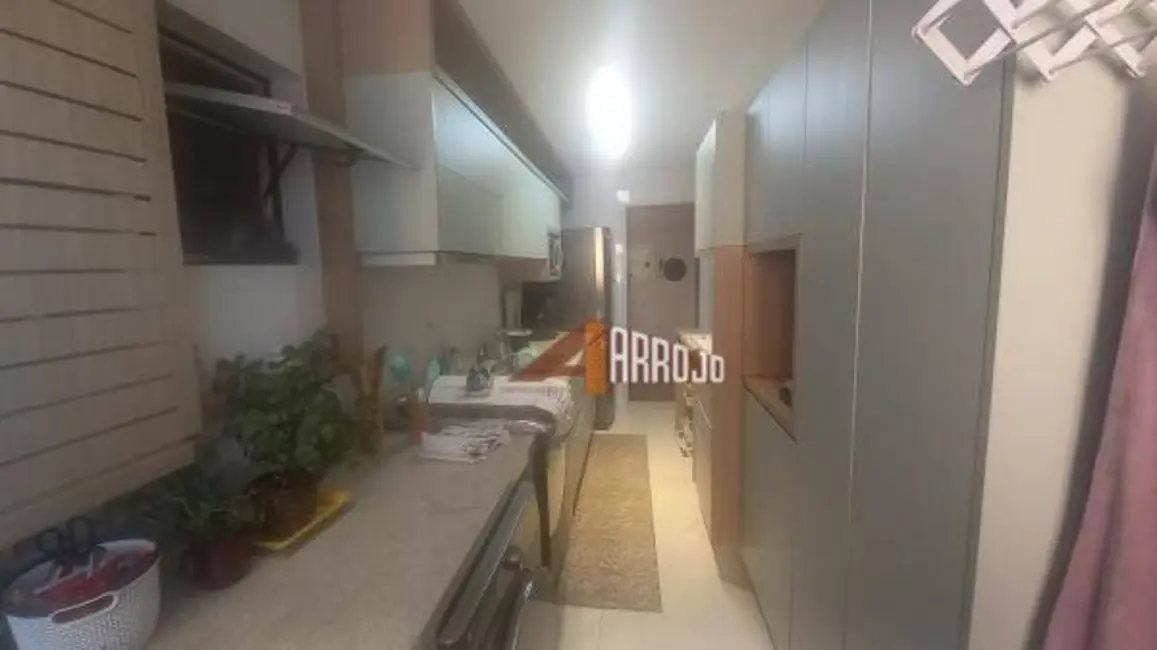 Foto 5 de Apartamento com 3 quartos à venda, 70m2 em Vila Domitila, São Paulo - SP