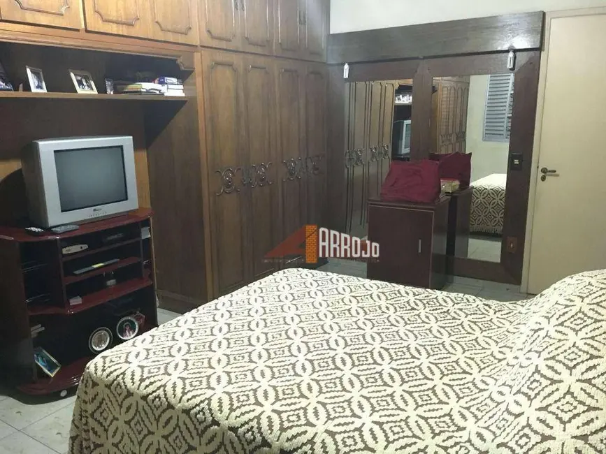 Sobrado com 3 quartos à venda, 128m2 em Vila Ré, São Paulo - SP - imagem 3 Foto 3 de Sobrado com 3 quartos à venda, 128m2 em Vila Ré, São Paulo - SP