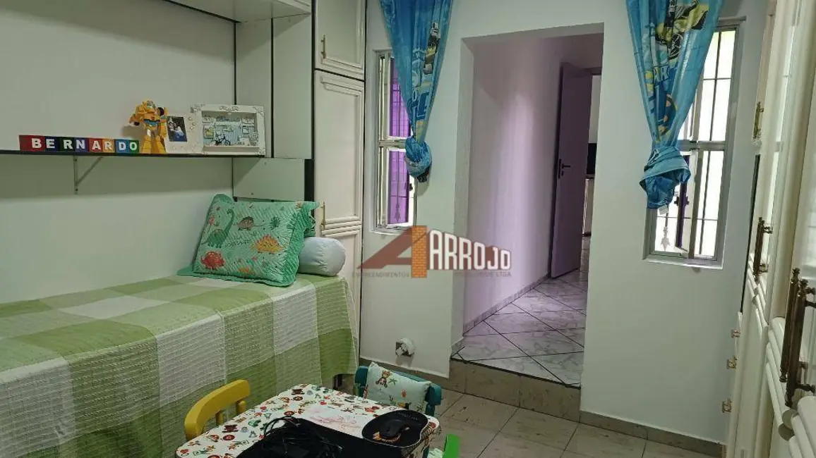 Sobrado com 3 quartos à venda, 128m2 em Vila Ré, São Paulo - SP - imagem 4 Foto 4 de Sobrado com 3 quartos à venda, 128m2 em Vila Ré, São Paulo - SP