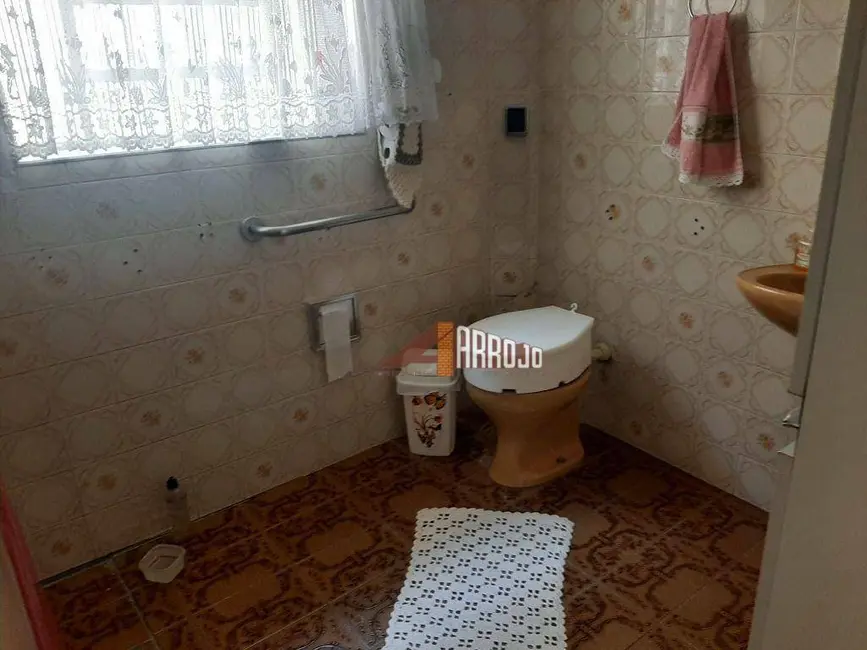 Foto 8 de Casa com 2 quartos à venda, 450m2 em Vila Costa Melo, São Paulo - SP