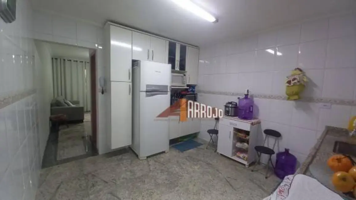 Sobrado com 2 quartos à venda, 400m2 em Vila Granada, São Paulo - SP - imagem 5 Foto 5 de Sobrado com 2 quartos à venda, 400m2 em Vila Granada, São Paulo - SP