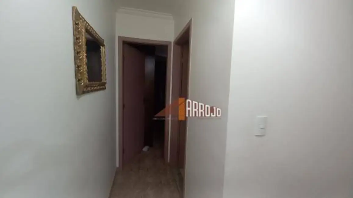 Sobrado com 2 quartos à venda, 400m2 em Vila Granada, São Paulo - SP - imagem 9 Foto 9 de Sobrado com 2 quartos à venda, 400m2 em Vila Granada, São Paulo - SP
