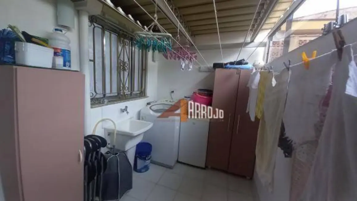 Sobrado com 2 quartos à venda, 400m2 em Vila Granada, São Paulo - SP - imagem 6 Foto 6 de Sobrado com 2 quartos à venda, 400m2 em Vila Granada, São Paulo - SP