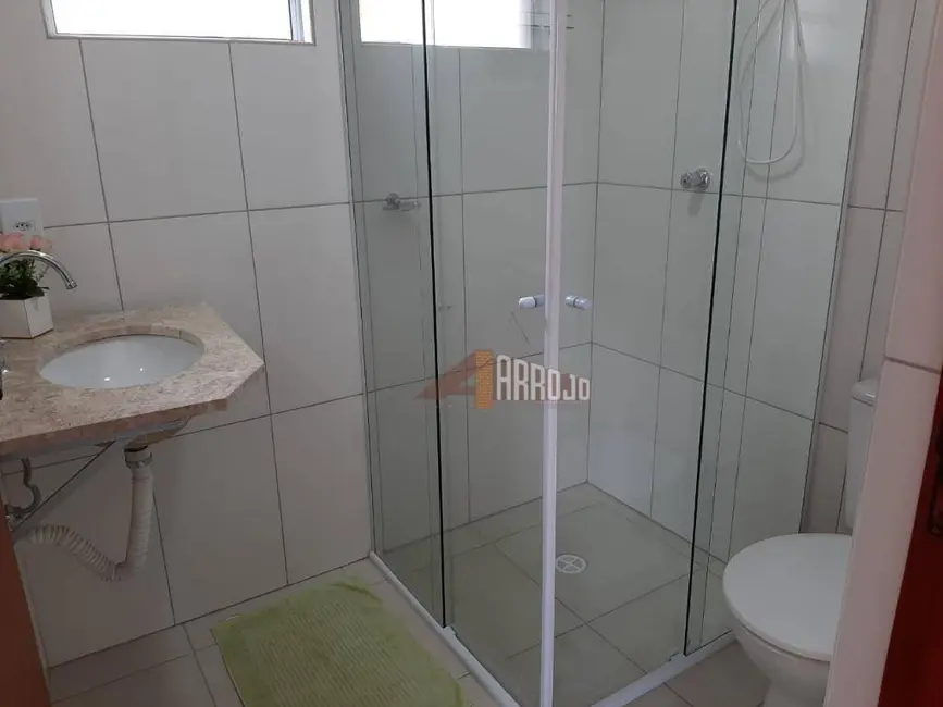 Foto 5 de Casa com 4 quartos à venda, 200m2 em Vila Araguaia, São Paulo - SP