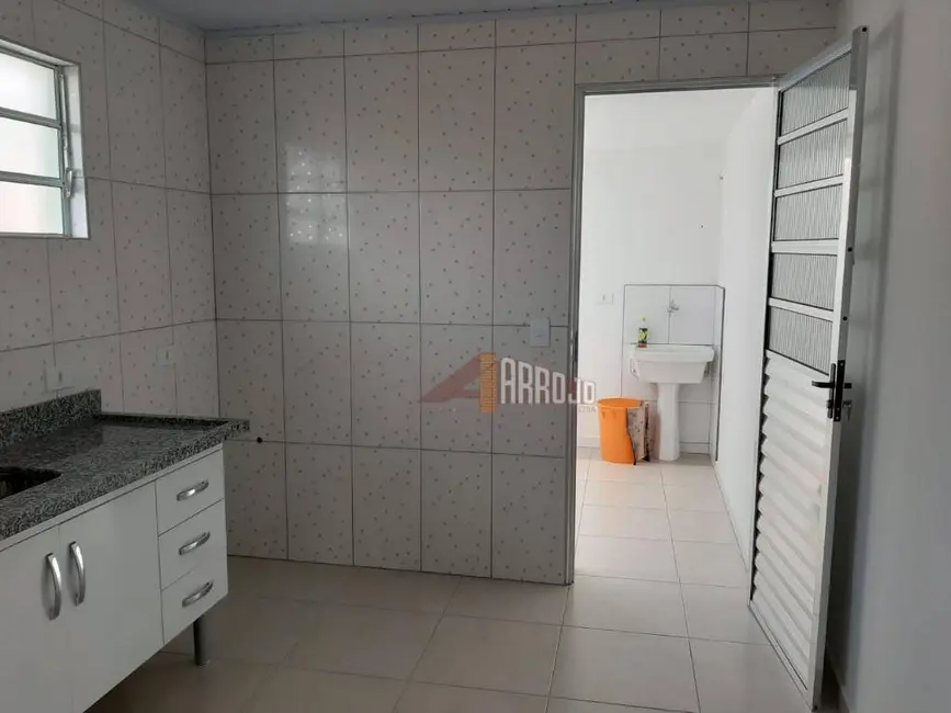 Foto 6 de Casa com 4 quartos à venda, 200m2 em Vila Araguaia, São Paulo - SP
