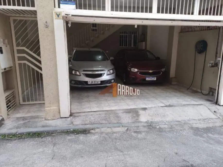 Foto 1 de Sobrado com 3 quartos à venda, 108m2 em Vila Paranaguá, São Paulo - SP