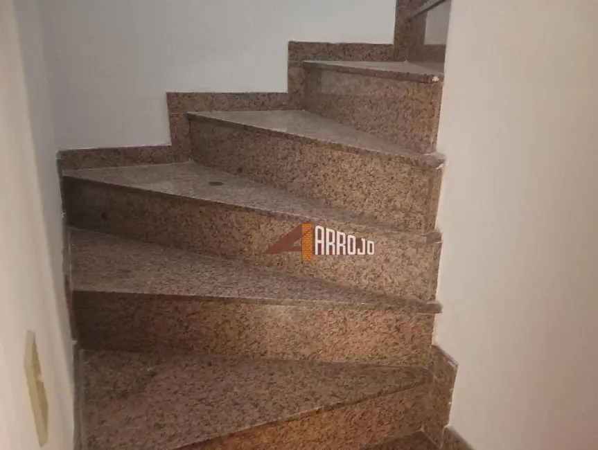 Sobrado com 3 quartos à venda, 200m2 em Penha de França, São Paulo - SP - imagem 5 Foto 5 de Sobrado com 3 quartos à venda, 200m2 em Penha de França, São Paulo - SP