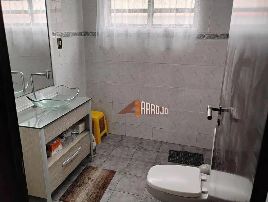 Sobrado com 3 quartos à venda, 210m2 em Vila Ré, São Paulo - SP - imagem 4 Foto 4 de Sobrado com 3 quartos à venda, 210m2 em Vila Ré, São Paulo - SP