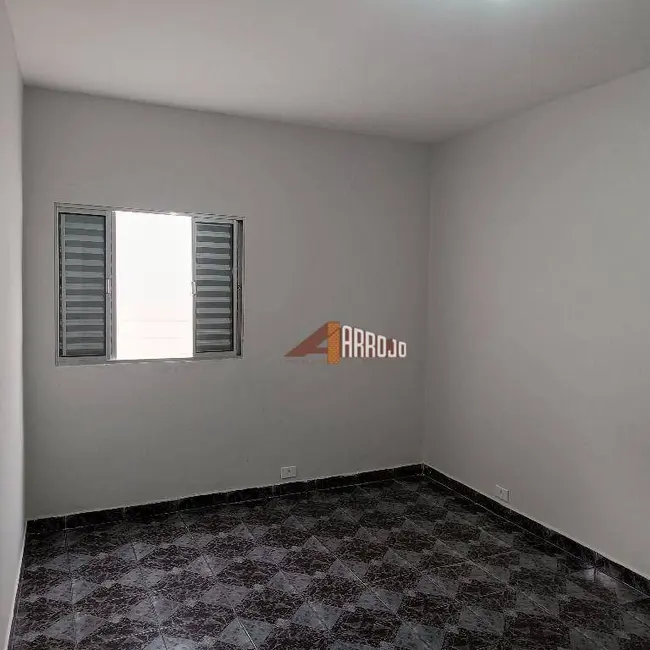 Foto 2 de Casa com 2 quartos para alugar, 70m2 em Vila Rio Branco, São Paulo - SP