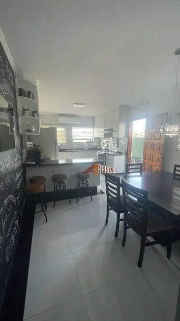 Sobrado com 3 quartos à venda, 137m2 em Vila Constança, São Paulo - SP - imagem 1 Foto 1 de Sobrado com 3 quartos à venda, 137m2 em Vila Constança, São Paulo - SP