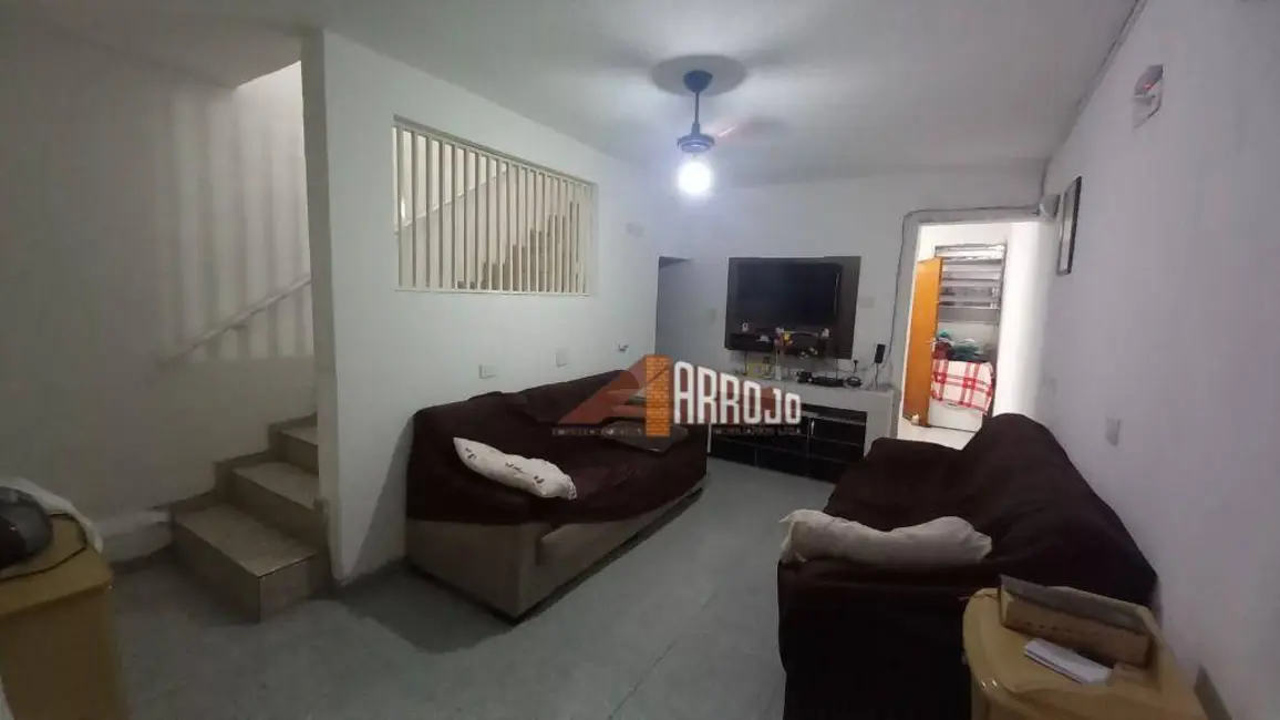 Sobrado com 8 quartos à venda, 192m2 em Vila São Geraldo, São Paulo - SP - imagem 1 Foto 1 de Sobrado com 8 quartos à venda, 192m2 em Vila São Geraldo, São Paulo - SP