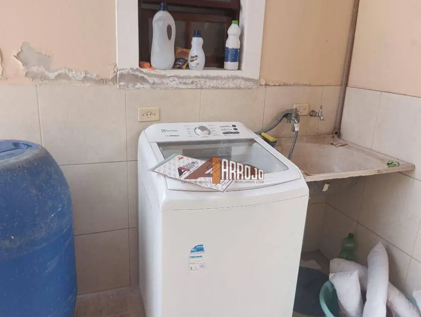 Foto 2 de Casa com 3 quartos à venda, 250m2 em Vila Monte Santo, São Paulo - SP