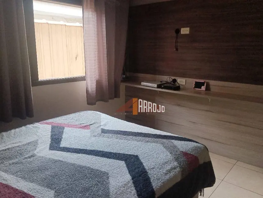 Foto 5 de Casa com 3 quartos à venda, 250m2 em Vila Monte Santo, São Paulo - SP