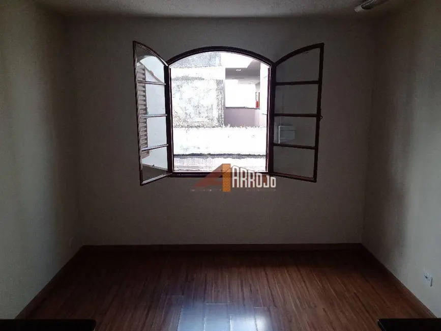 Sobrado com 2 quartos para alugar, 88m2 em Cidade Antônio Estevão de Carvalho, São Paulo - SP - imagem 8 Foto 8 de Sobrado com 2 quartos para alugar, 88m2 em Cidade Antônio Estevão de Carvalho, São Paulo - SP