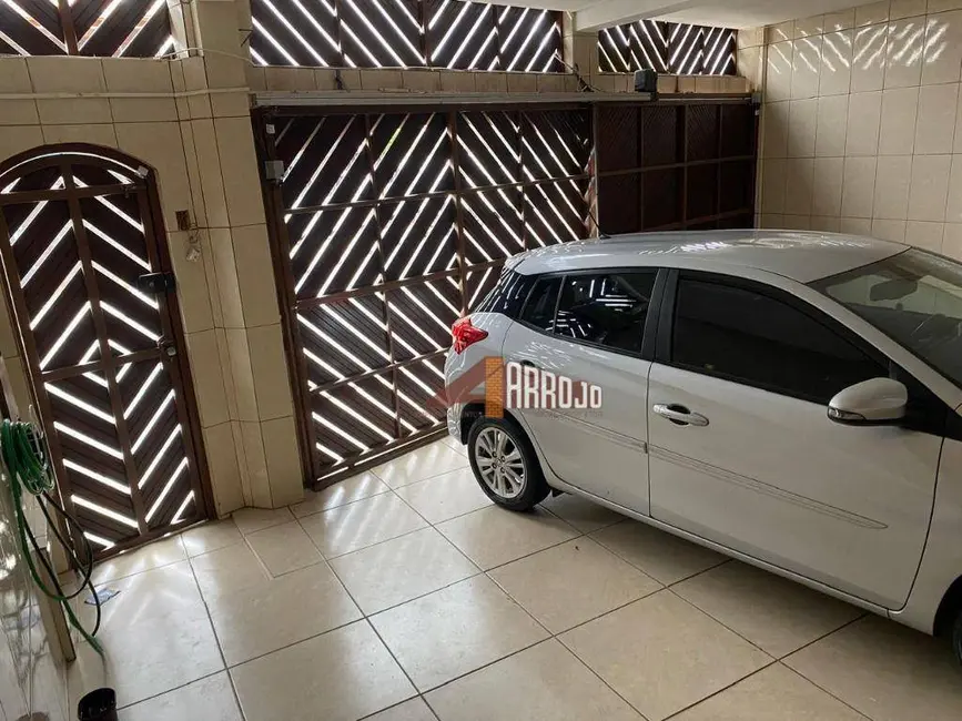 Foto 3 de Sobrado com 3 quartos à venda, 133m2 em Vila São Geraldo, São Paulo - SP