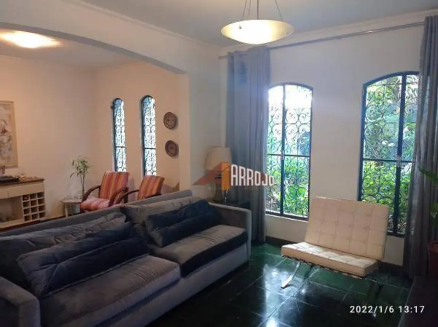 Foto 2 de Sobrado com 3 quartos à venda, 269m2 em Vila Salete, São Paulo - SP