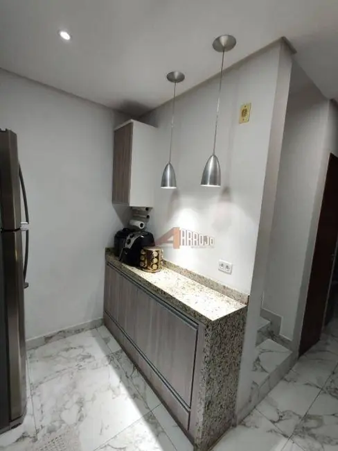 Foto 5 de Sobrado com 2 quartos à venda, 500m2 em Parque Guarani, São Paulo - SP