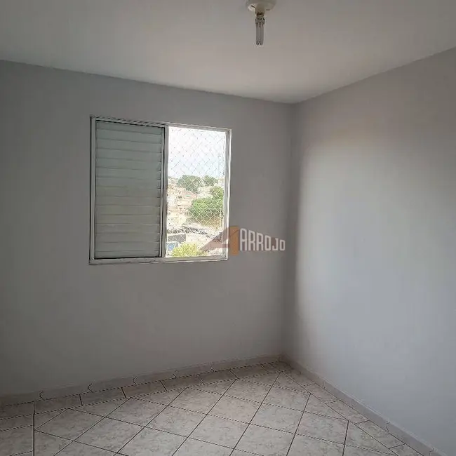 Foto 2 de Apartamento com 2 quartos para alugar, 50m2 em Jardim Danfer, São Paulo - SP