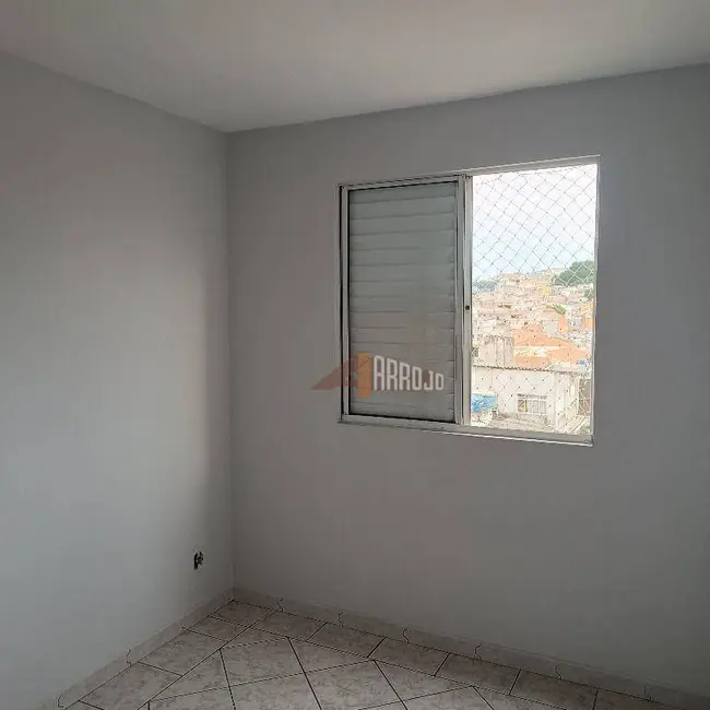 Foto 3 de Apartamento com 2 quartos para alugar, 50m2 em Jardim Danfer, São Paulo - SP