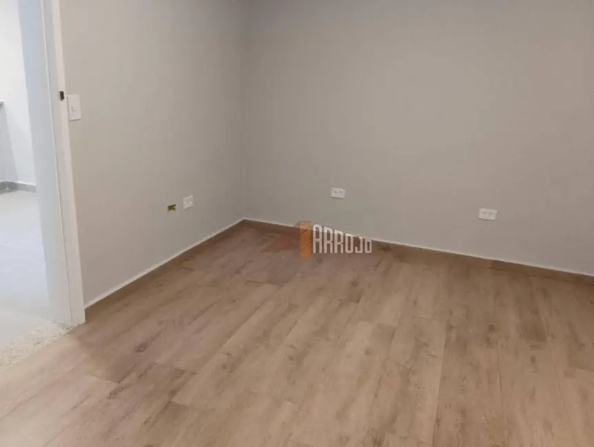 Casa com 3 quartos à venda, 184m2 em Vila Domitila, São Paulo - SP - imagem 2 Foto 2 de Casa com 3 quartos à venda, 184m2 em Vila Domitila, São Paulo - SP