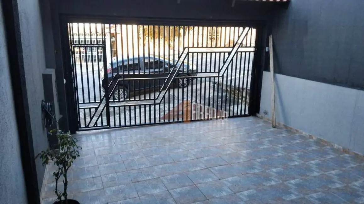 Sobrado com 3 quartos à venda, 180m2 em Vila Ré, São Paulo - SP - imagem 4 Foto 4 de Sobrado com 3 quartos à venda, 180m2 em Vila Ré, São Paulo - SP