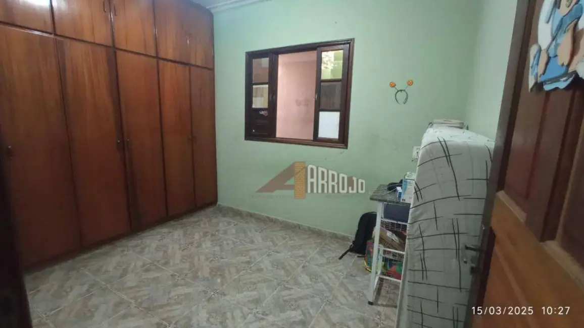 Foto 6 de Casa com 2 quartos à venda, 217m2 em Vila Marieta, São Paulo - SP