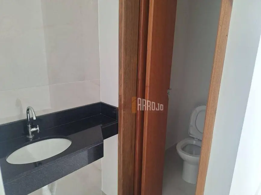 Sobrado com 3 quartos à venda, 70m2 em Vila São Geraldo, São Paulo - SP - imagem 3 Foto 3 de Sobrado com 3 quartos à venda, 70m2 em Vila São Geraldo, São Paulo - SP