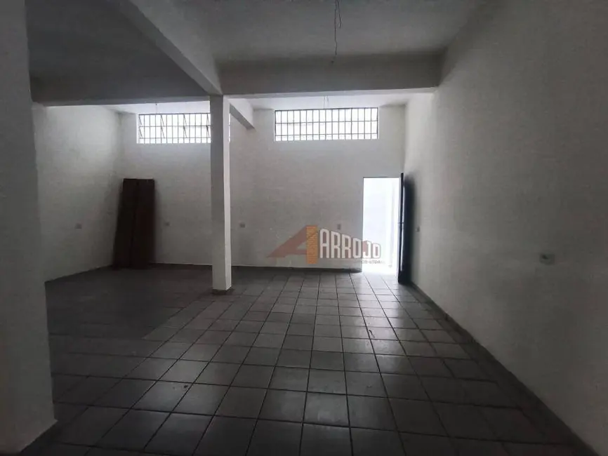 Sala Comercial à venda, 890m2 em Vila Marieta, São Paulo - SP - imagem 3 Foto 3 de Sala Comercial à venda, 890m2 em Vila Marieta, São Paulo - SP