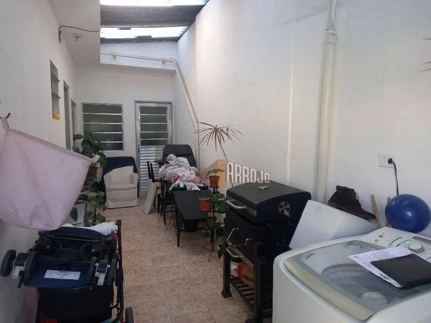 Foto 2 de Casa com 1 quarto à venda, 120m2 em Jardim Laone, São Paulo - SP