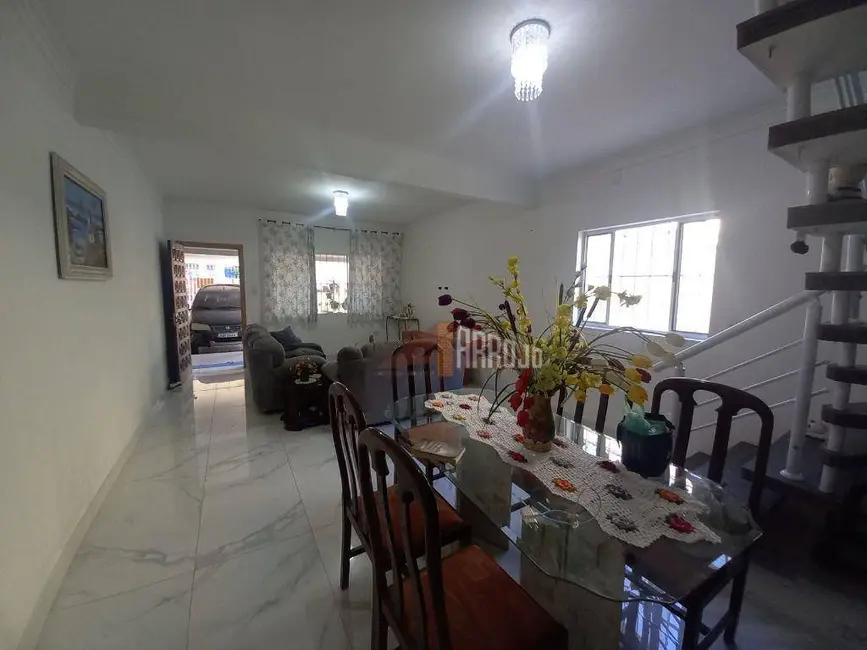 Sobrado com 3 quartos à venda, 164m2 em Vila Marieta, São Paulo - SP - imagem 3 Foto 3 de Sobrado com 3 quartos à venda, 164m2 em Vila Marieta, São Paulo - SP