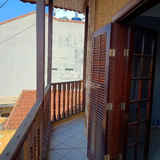 Foto 8 de Sobrado com 5 quartos para alugar, 300m2 em Vila Marieta, São Paulo - SP